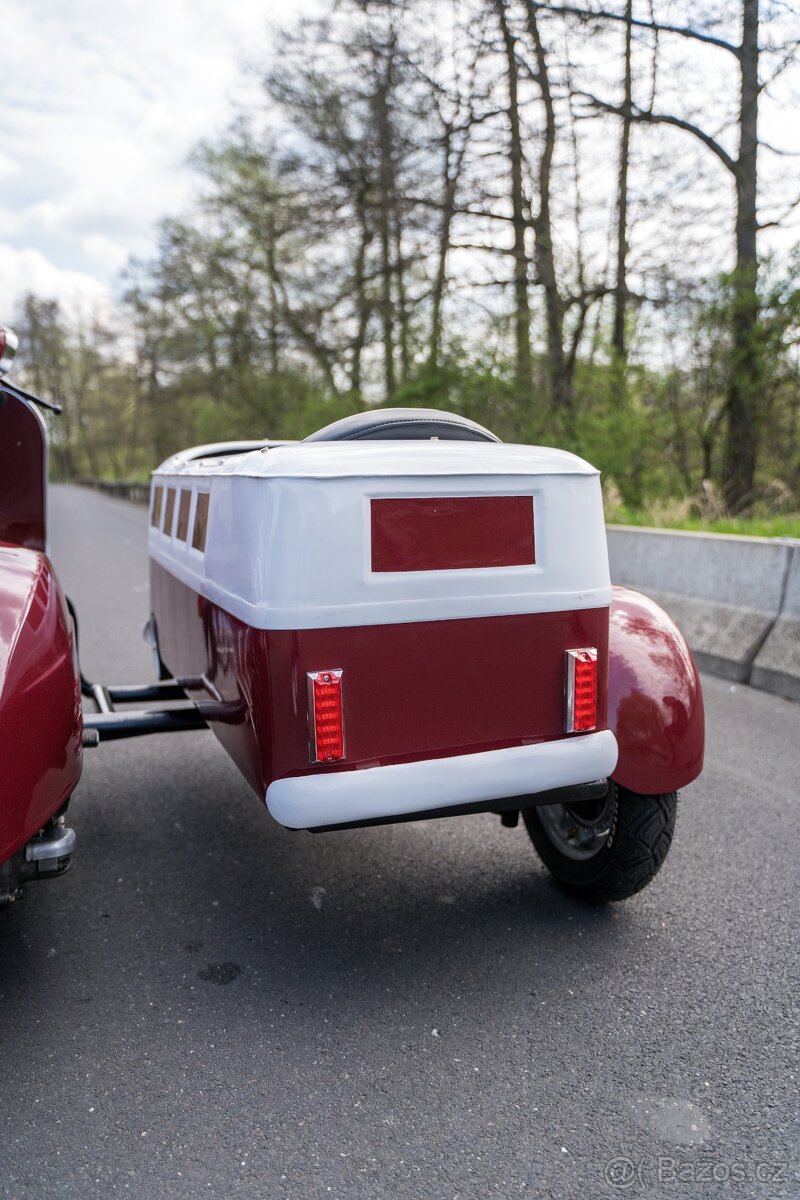 Veterán Piaggio Vespa Scooter VW sajdkára (1977) - 11