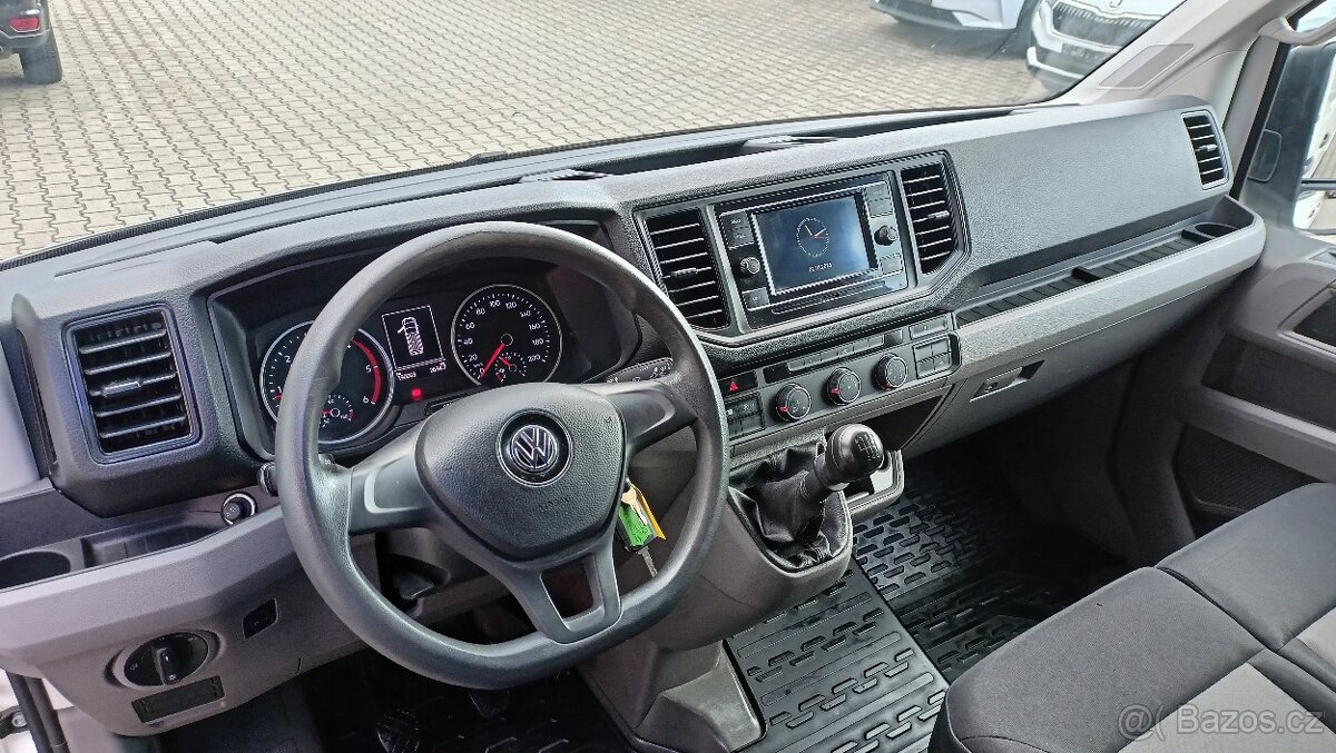 VW CRAFTER 2,0 TDI L2H2 2020 DPH 3,5t pěkný bez koroze - 11