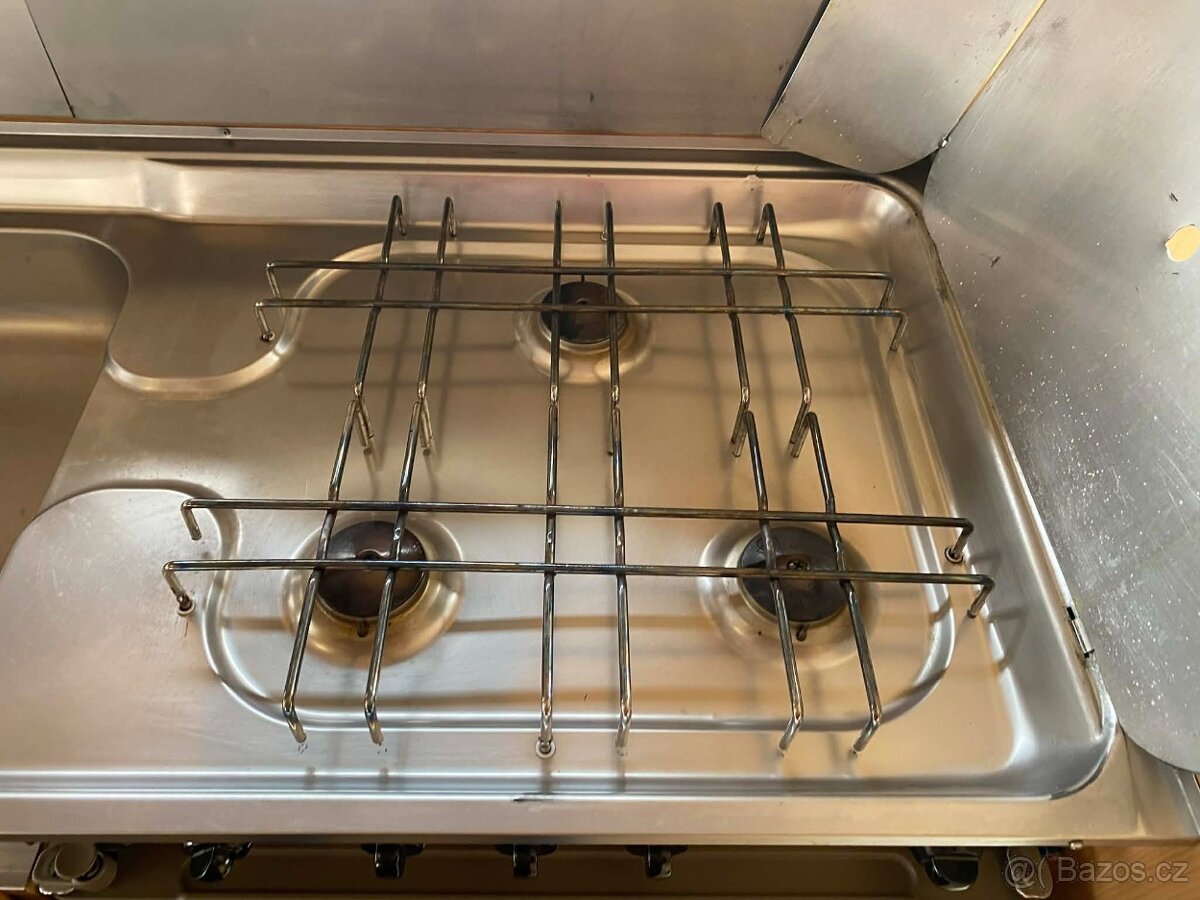 Burstner Amara 460/ AUTOMATICKÝ MOVER/ 100 km/h - 11