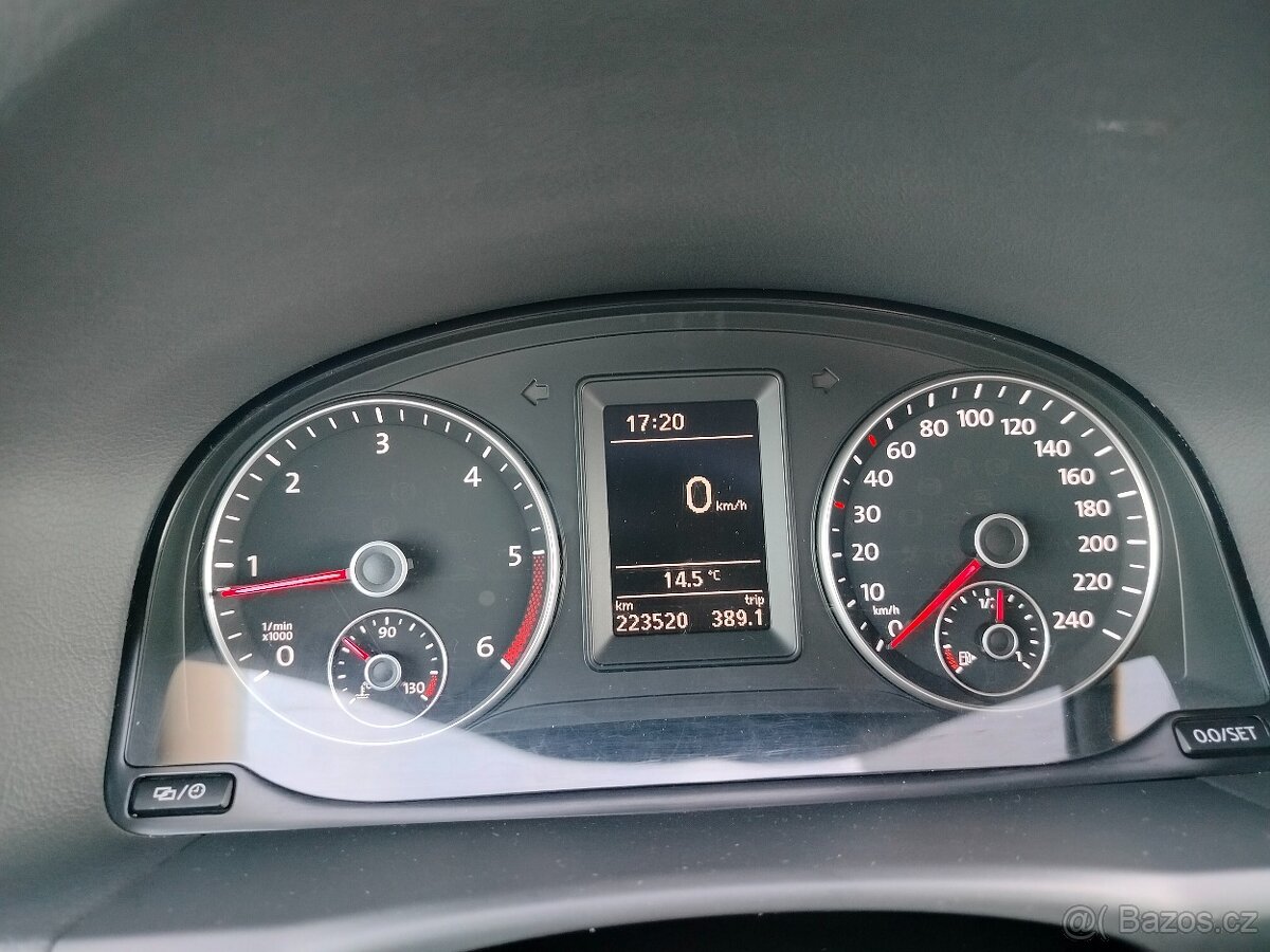 Volkswagen Touran 2.0 TDI 7 MÍST 2014 - 11