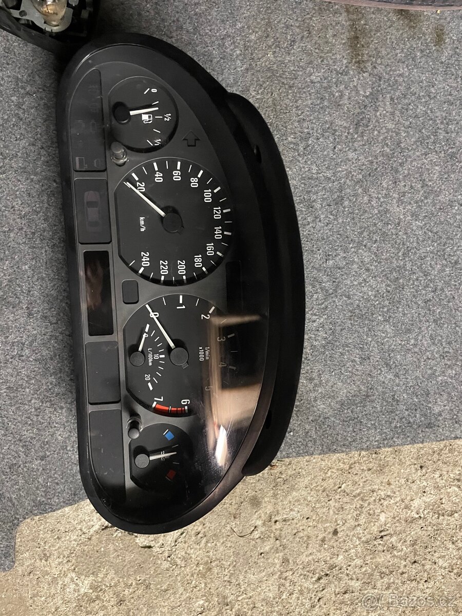 E46 mix dílů interiéru - 11