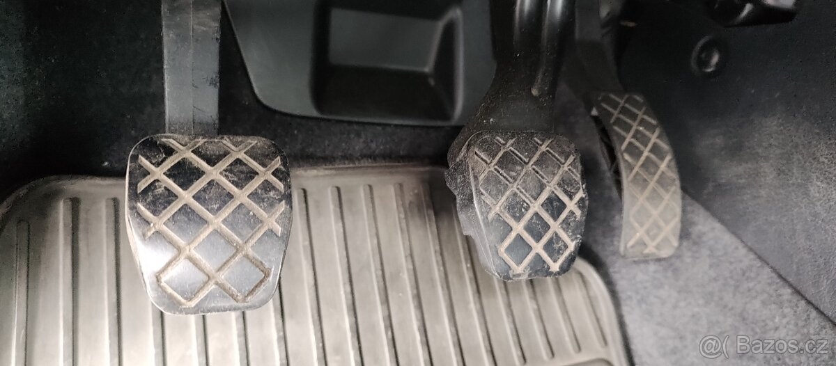 Škoda Octavia 1.9 TDI 96 kw uplná servisní historie - 11