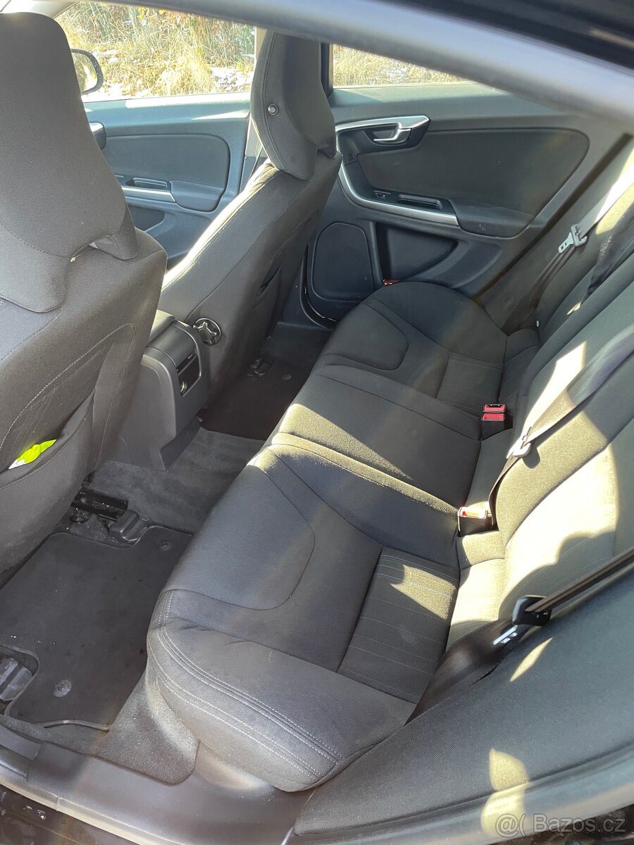 Volvo S60 edrive 2011 - 11