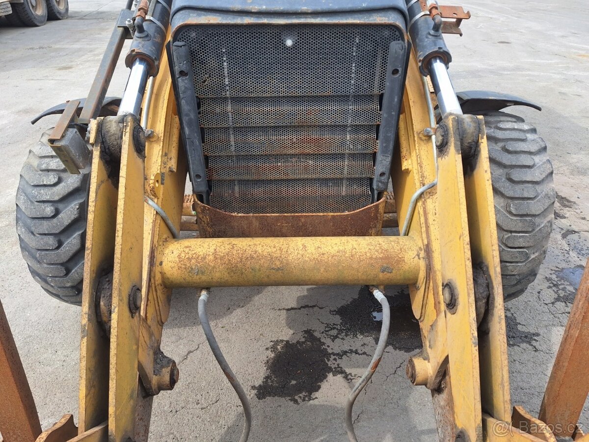 CATERPILLAR 432 E 4X4 - 11