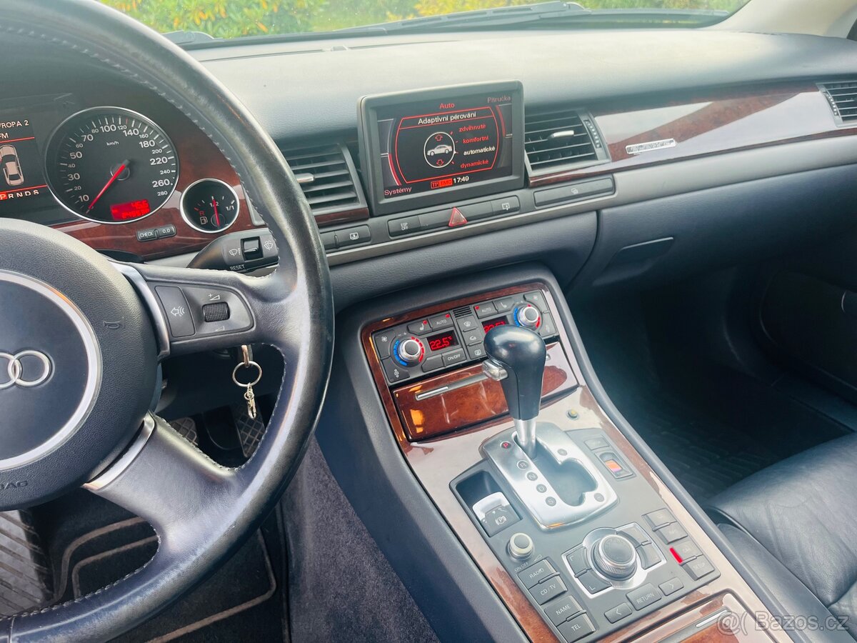 AUDI A8 D3 4.2MPI LONG ČR - 11