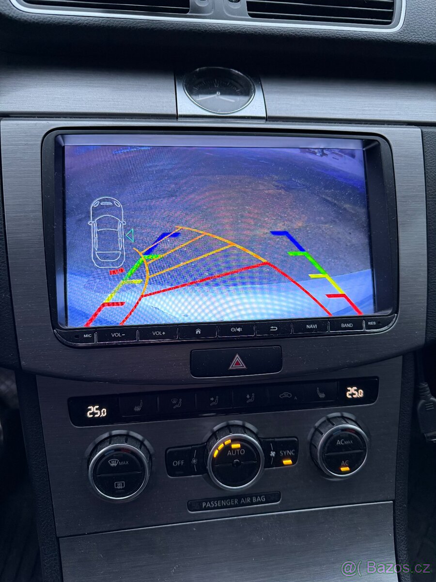 VW Passat B7 Variant 2.0 tdi 103kw DSG - DPH - 11