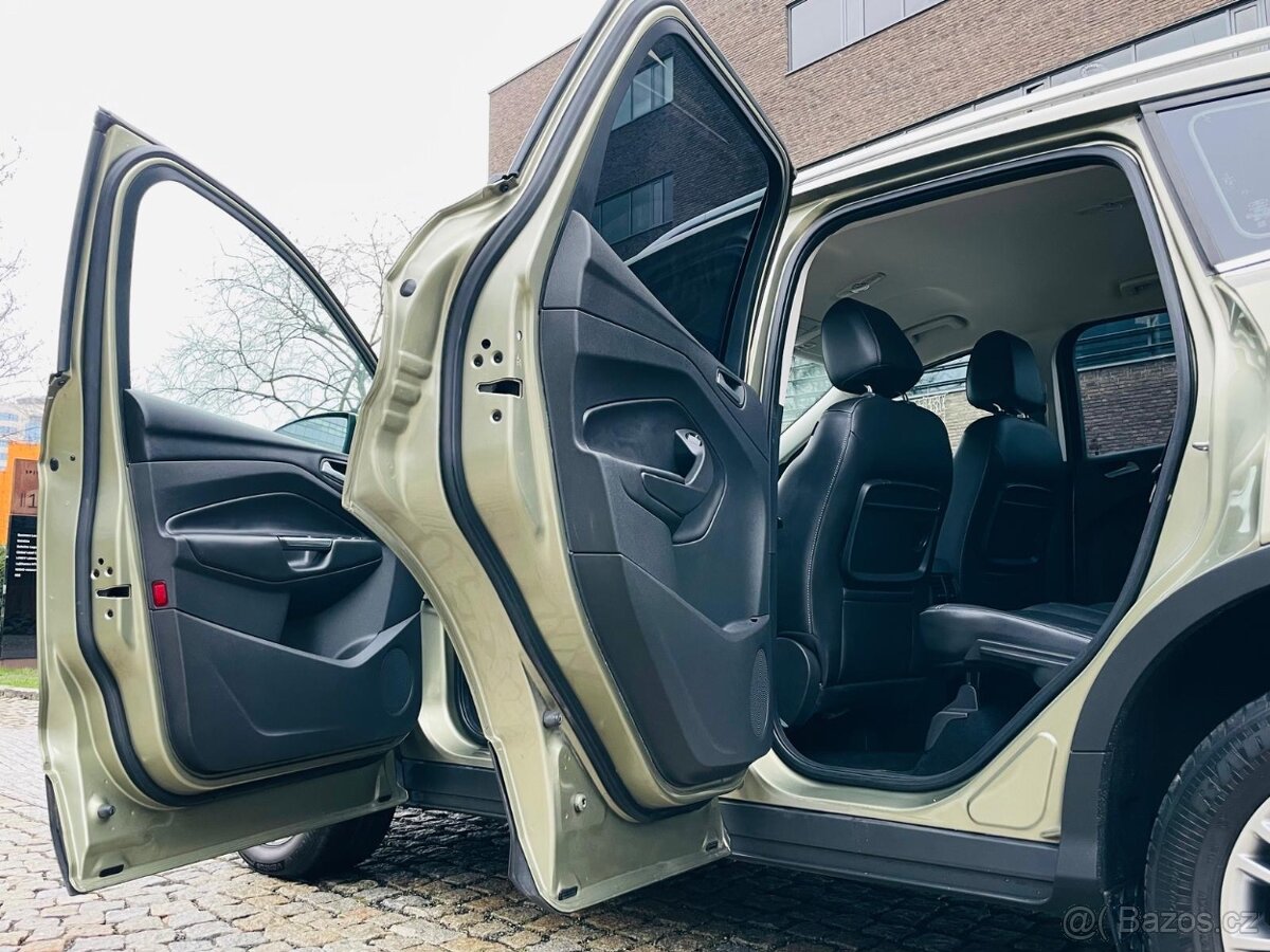 Ford Kuga 2.0TDCi 4x4 MANUÁL VÝHŘEV SERVISKA TITANIUM - 11