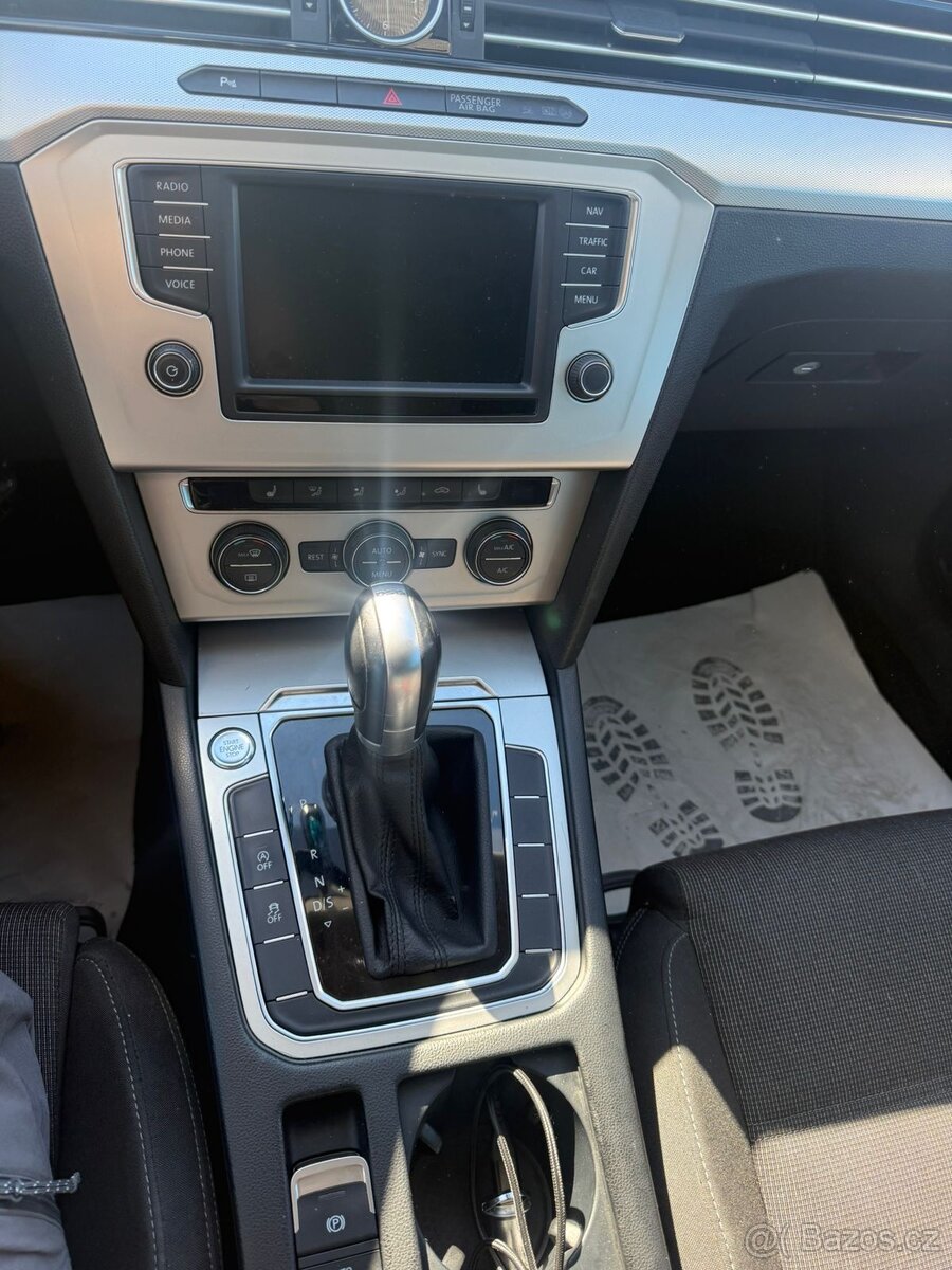 VW PASSAT 2,0TDI 110KW DSG - 11