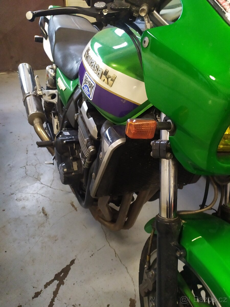 Kawasaki zrx1100 Eddie Lawson - 11