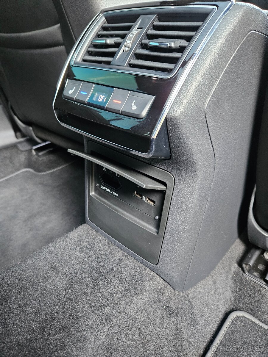 Škoda Superb 3 combi 2.0TDi,110kW,DSG,Webasto,Pano,Keyless - 11