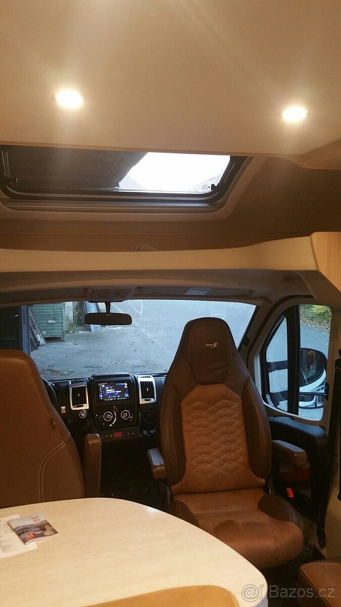 Obytné auto Burstner IXEO 726 IT - 11