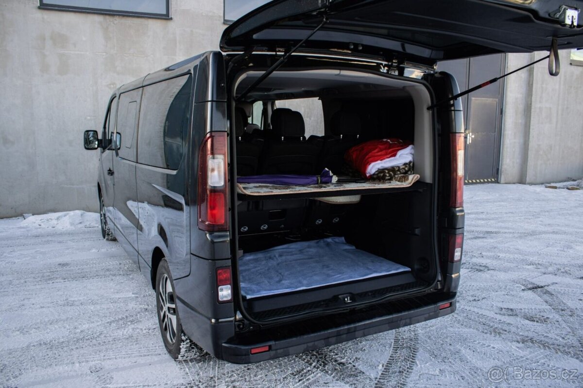 Renault Trafic SpaceClass L2H1 1.6 dCi, 8-Miestny - 11