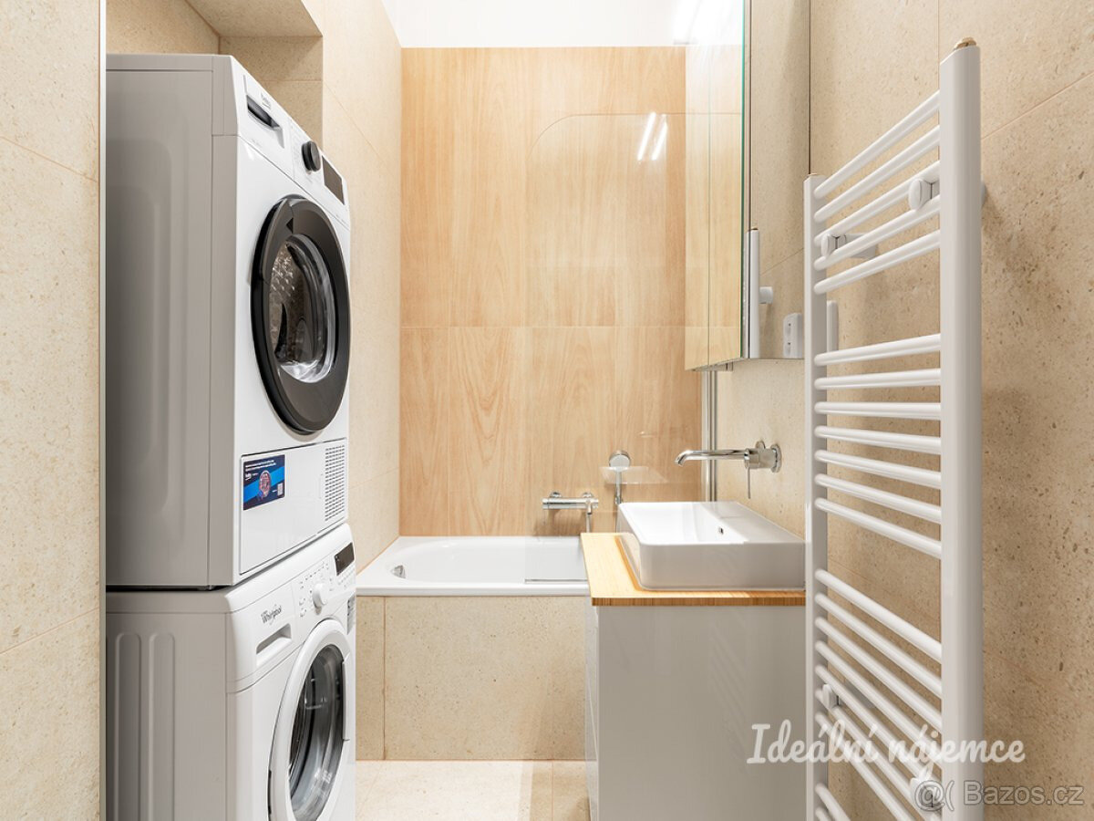 Pronájem bytu 3+1, Plzeňská, Smíchov, 46 m2 - 11