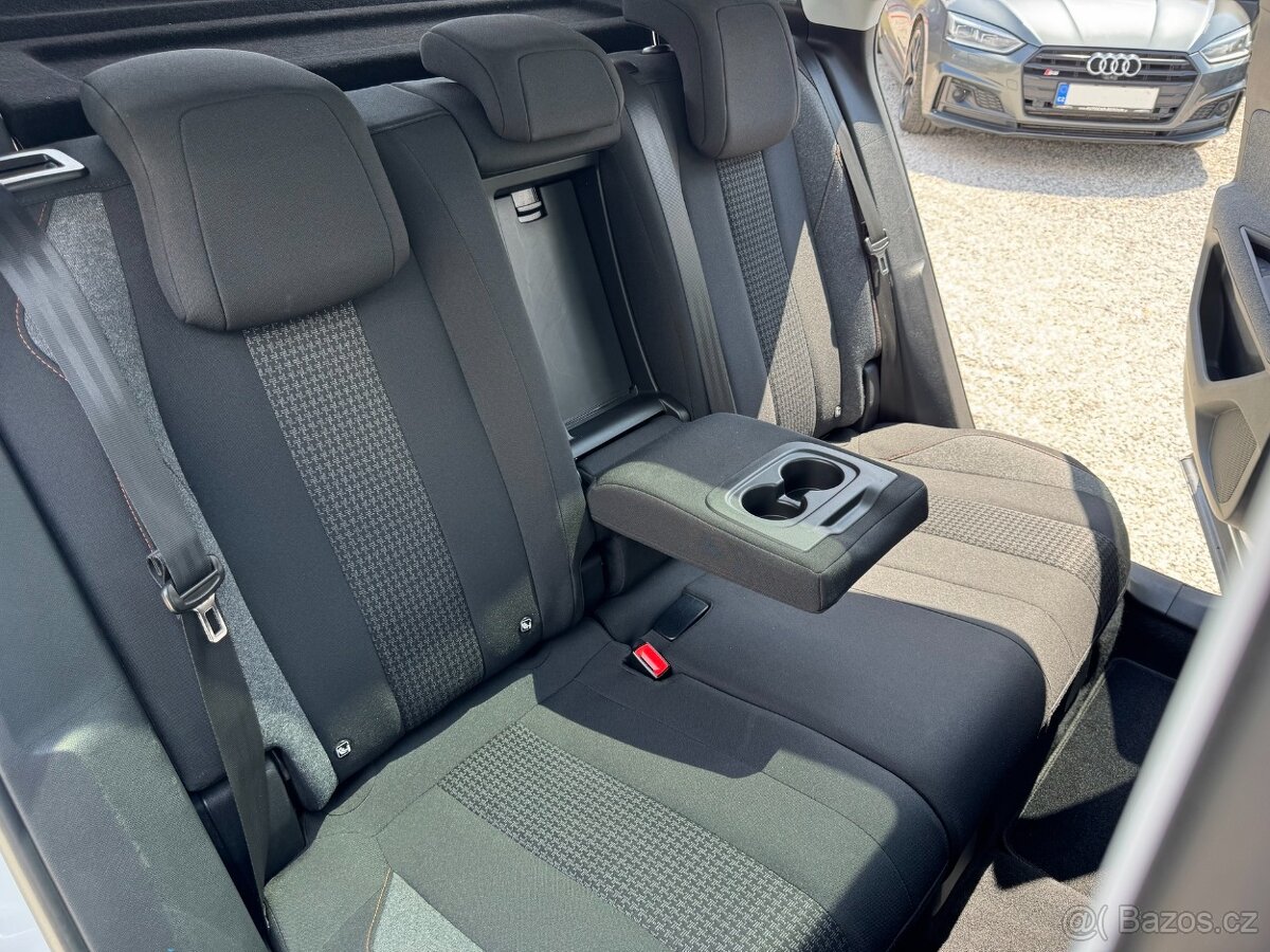 Peugeot 3008 1.2 PureTech 96kW NAVI Panorama Alu - 11