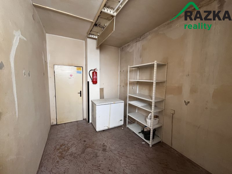 Pronájem komerčních prostor (291 m2) v Tachově,... - 11