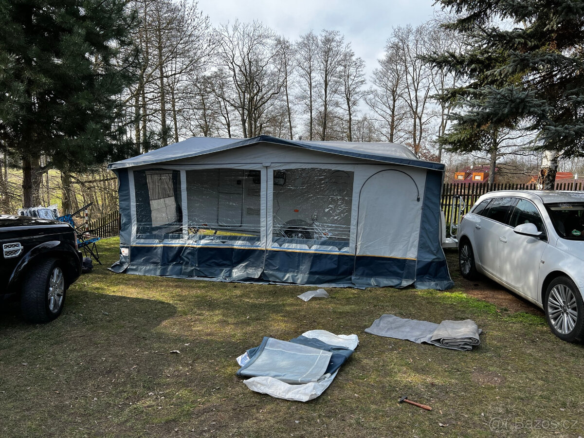 Karavan - Bürstner Flipper 495TK - palandy - 11