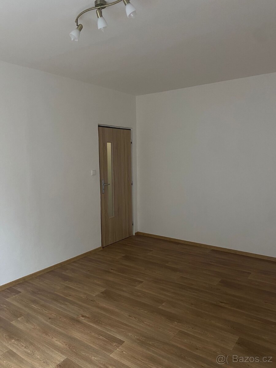 Chvaletice 1+1 Generála Svoboda - 11