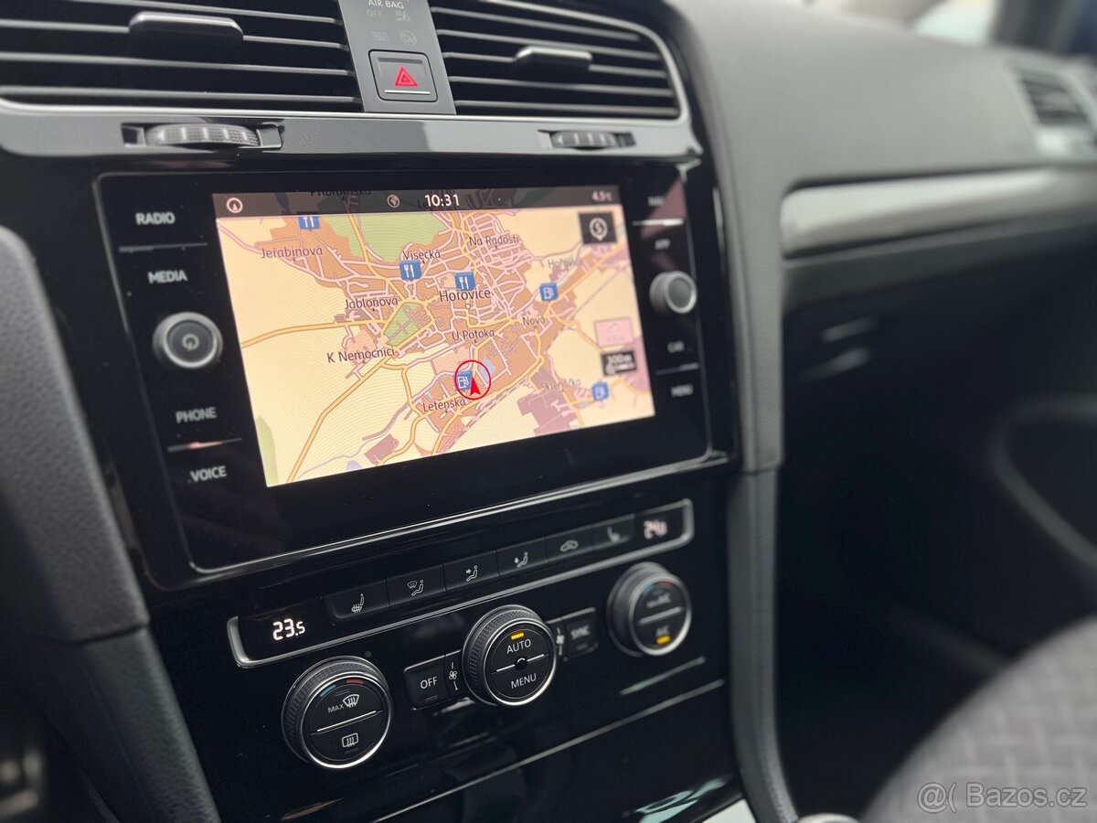 Volkswagen Golf Variant 1.6 TDI 85kW - 11