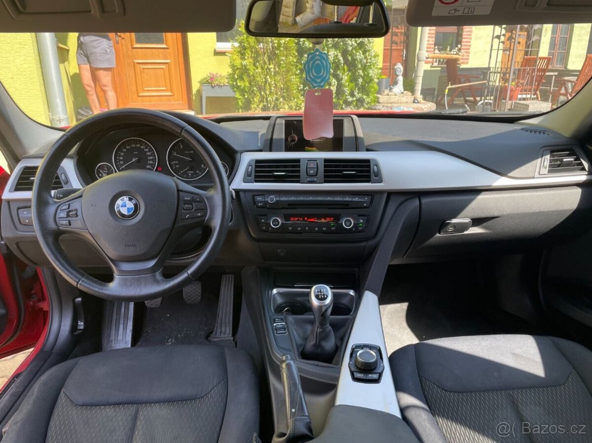 BMW 3 F30 316d - 11
