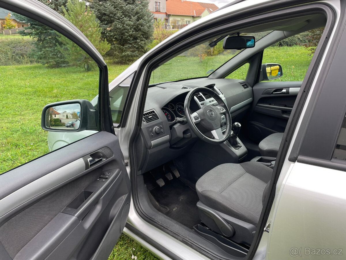 Opel Zafira B, 1.6, 85kw, benzin, 7 míst, serviska - 11