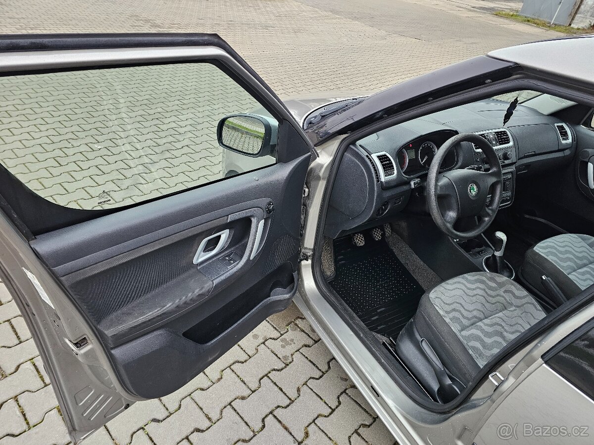 Skoda roomster 1.4 i 63kw - 11