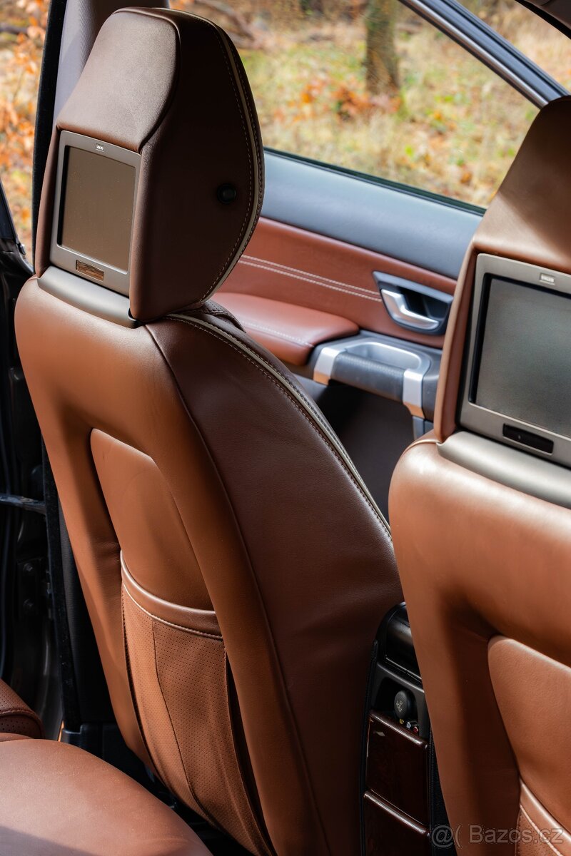 VOLVO XC90 2,4 D5 AWD EXECUTIVE - 11