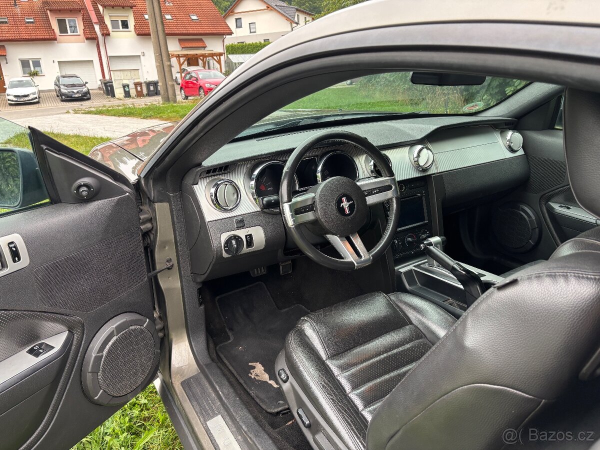 Ford Mustang 4,6 GT - 11