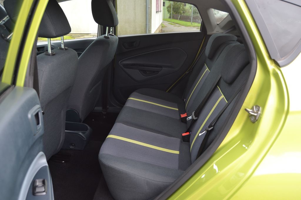 Ford Fiesta 1.25i 16V 60kW Color Edition REZERVACE - 11