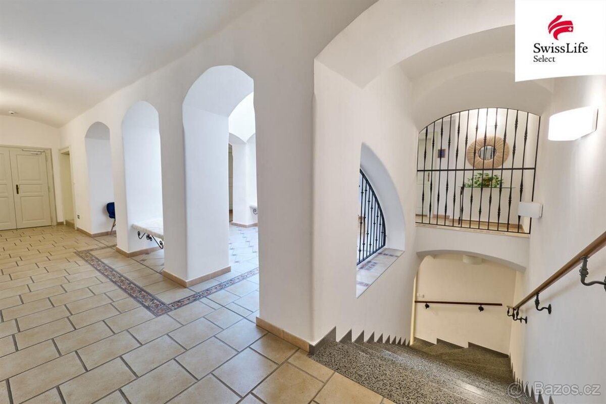 Prodej ubytovacího zařízení 1023 m2 Husovo náměstí, Nové Měs - 11