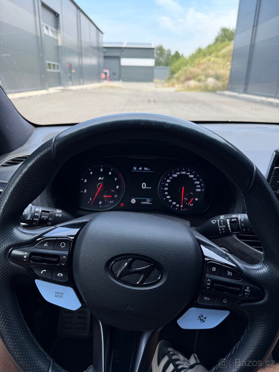 HYUNDAI i30N 2.0. N PERFORMANCE 202kW 2017 TOP STAV - 11