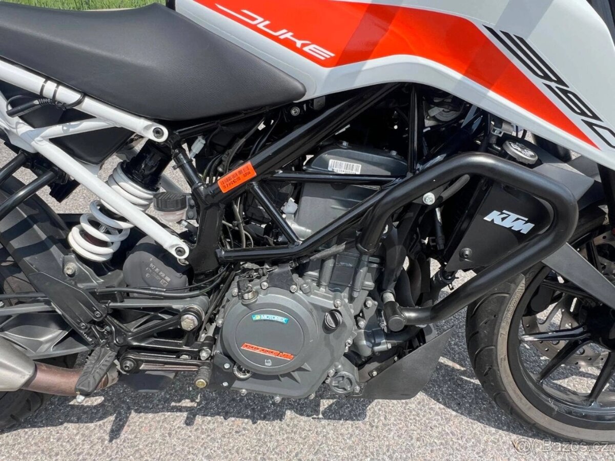 KTM 390 Duke - 11