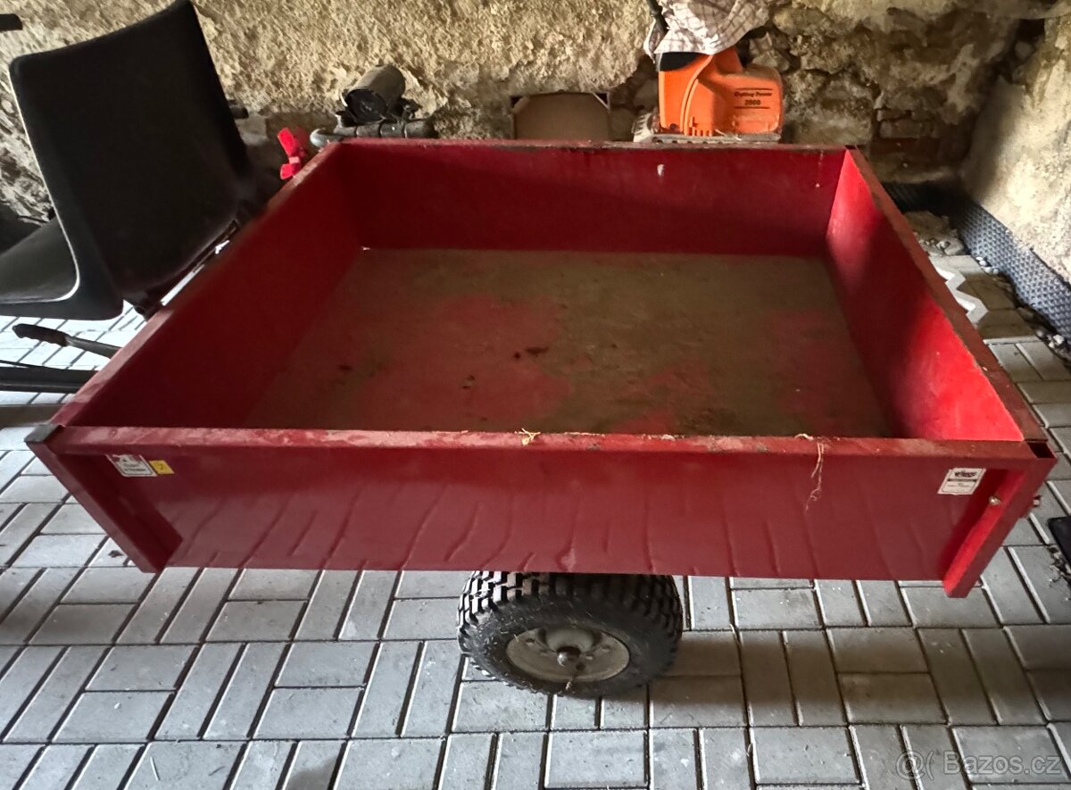 Malotraktor s přívěsem - 11