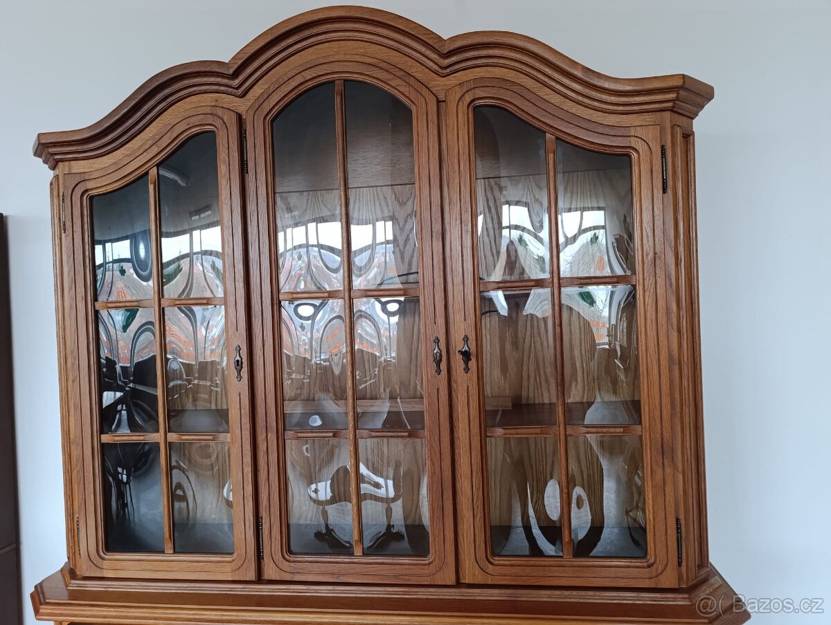 Rustikální kredenc, příborník s vitrínou, nábytek z masívu - 11