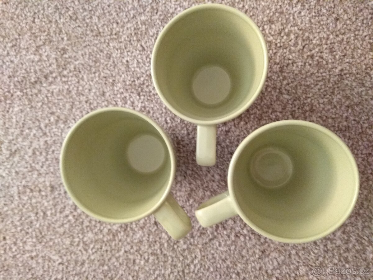 Nové stohovatelné hrnky - 250 ml, různé barvy - 11