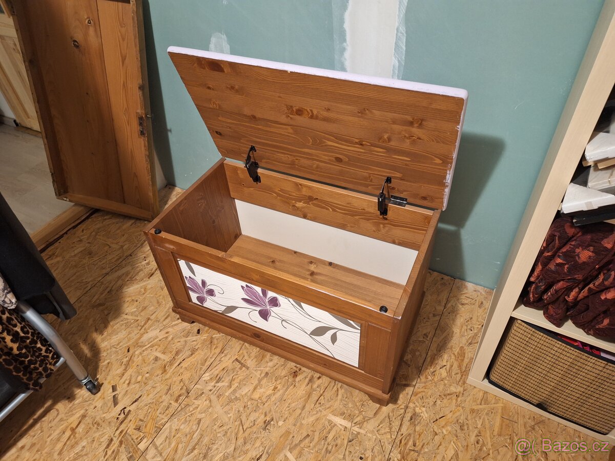 Nábytek - masiv - skříň, komoda, truhla. - 11