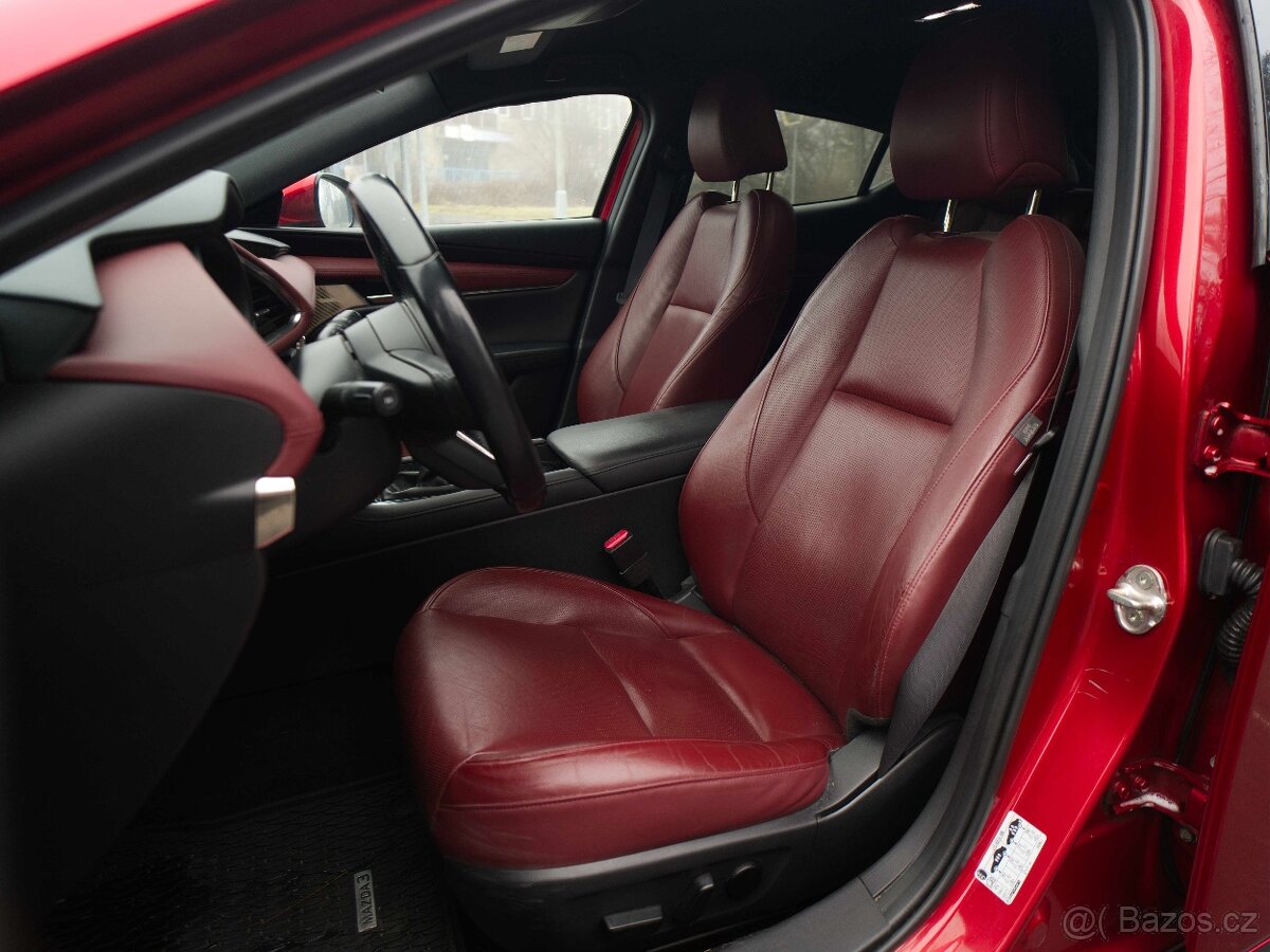 Mazda 3, model 2020, 180HP GT Plus, kůže top výbava - 11