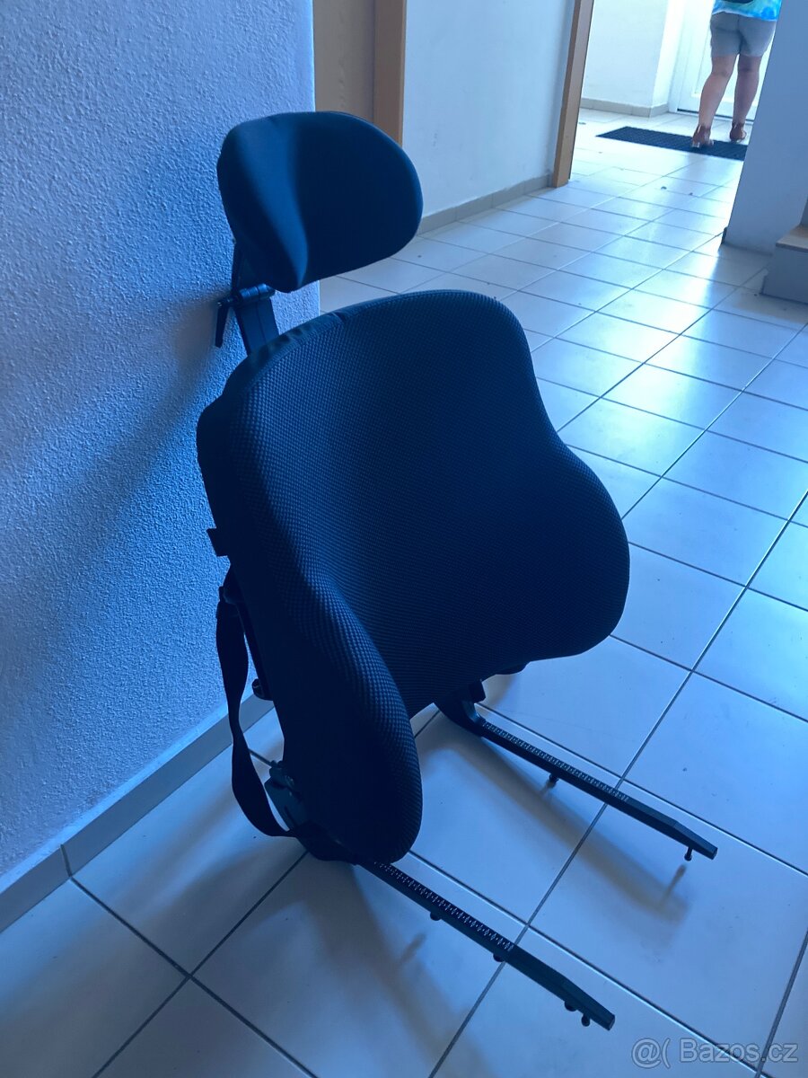 Elektrický invalidní vozík - 11