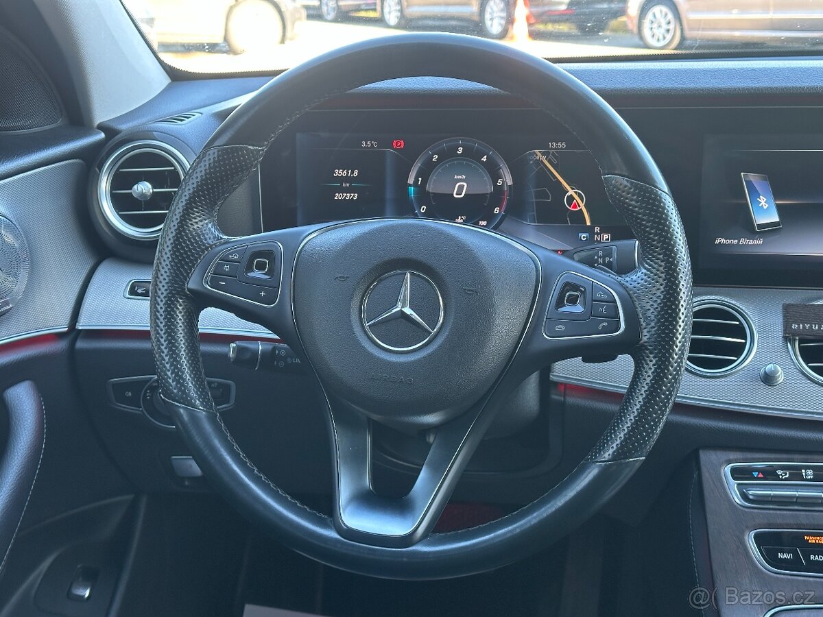 Mercedes-Benz E 220 2016 - 11