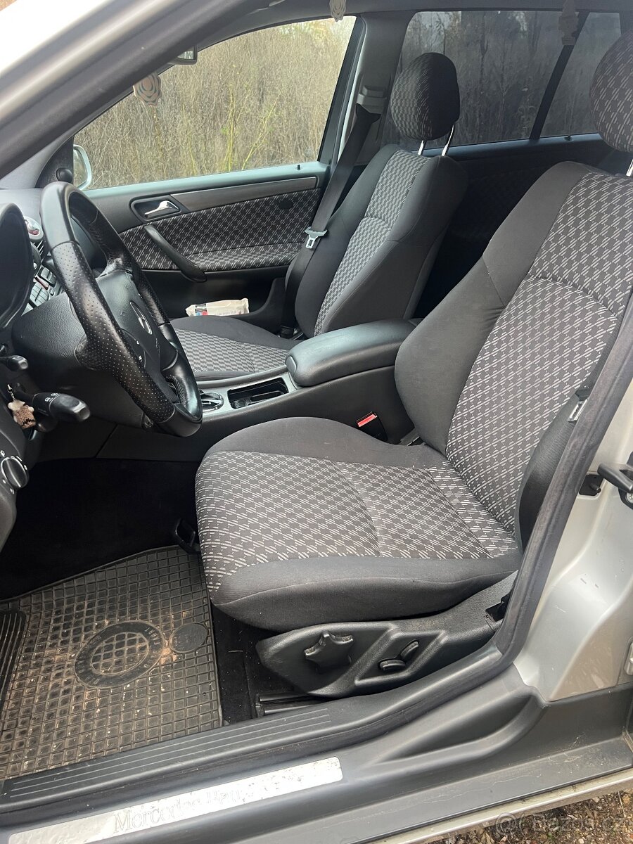 Mercedes-Benz C320 W203 (2002) – 6V - 11