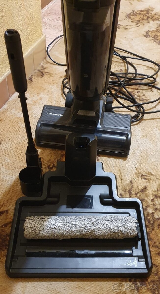 Vysavač Grundig 1800w na suché a mokré vysávání - 11