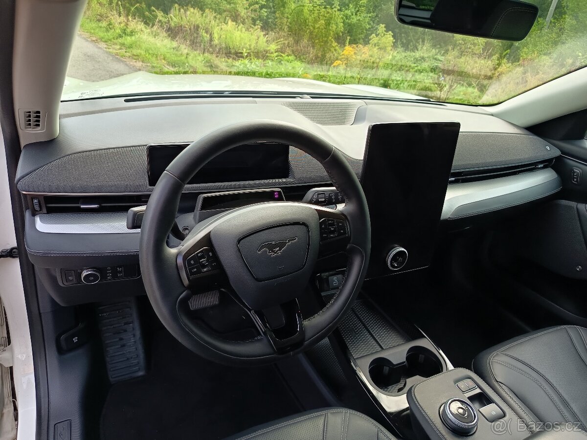 Ford mustang Mach e 99kwh - 11