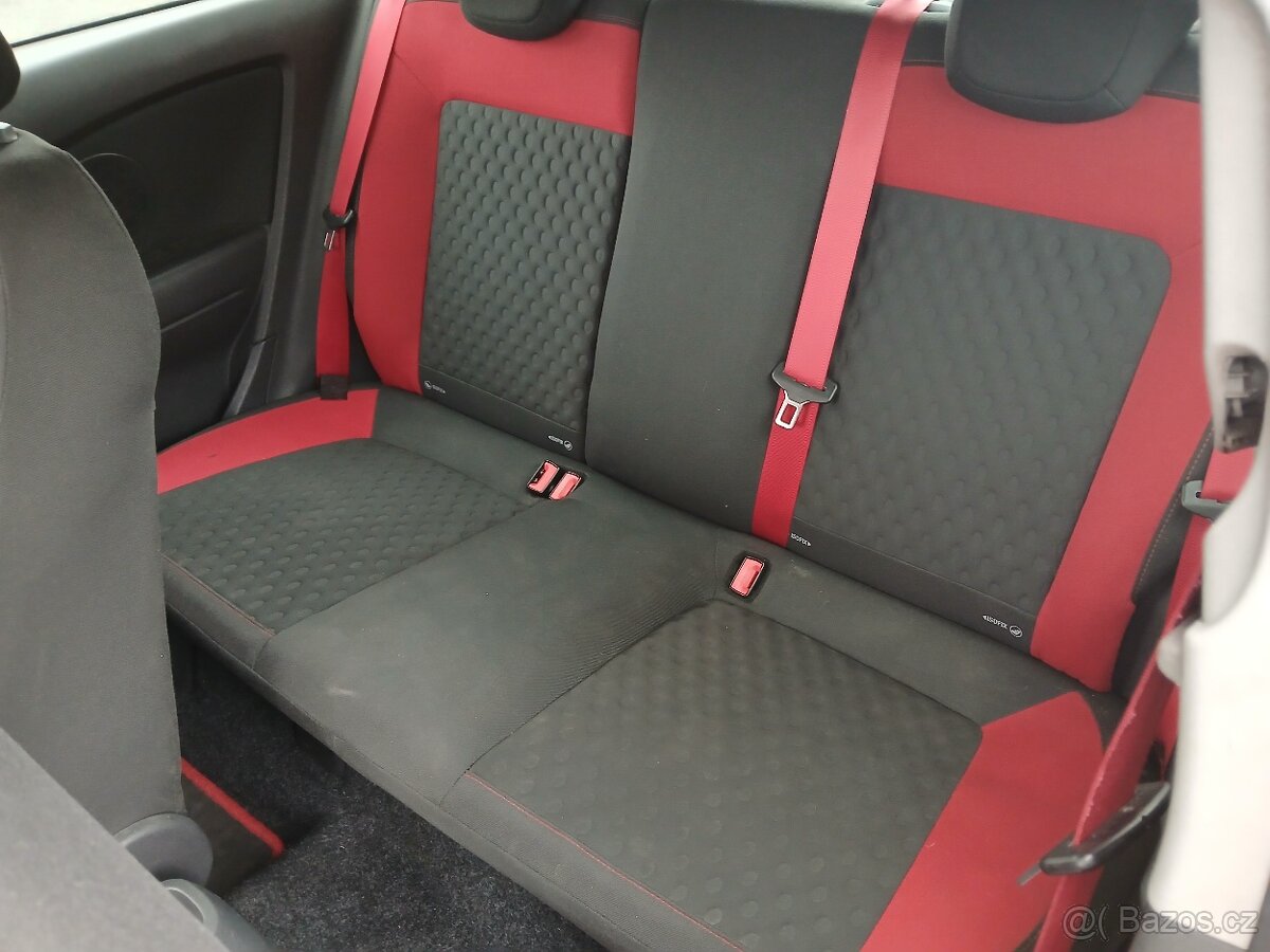 Opel Corsa 1.6 TURBO GSI - 11