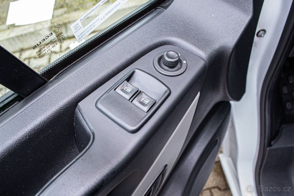 Renault Trafic 1.6 dCi 107kW 9-miest - 11