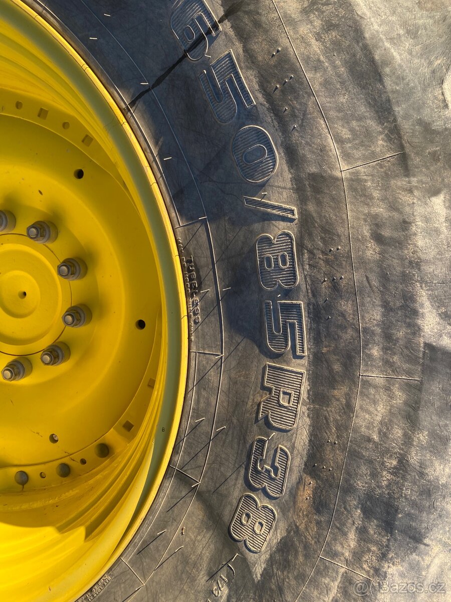 John Deere 6250R - 11