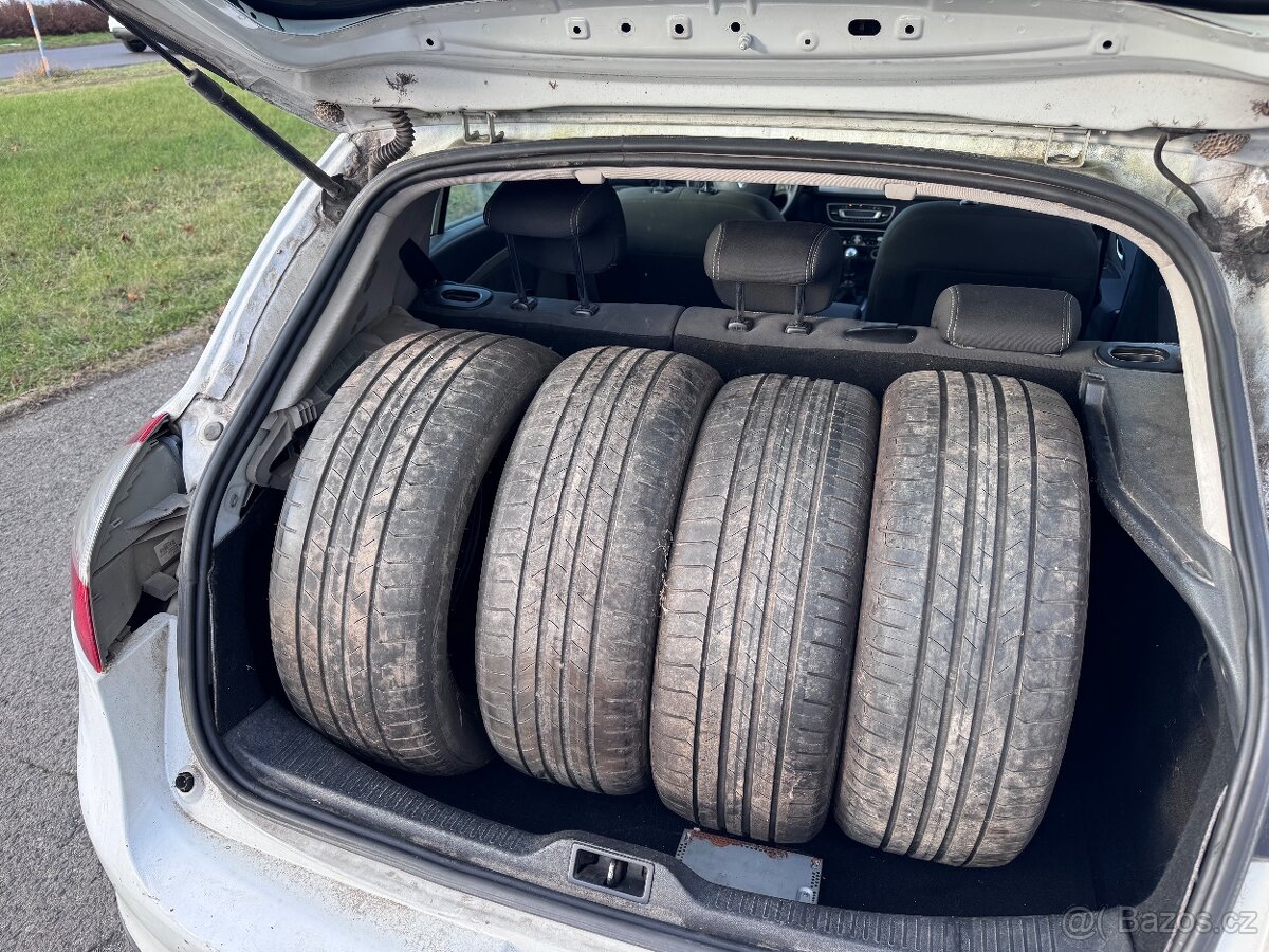 Renault Megane 3 1.5 dCi – speciální edice Tornado Edition - 11