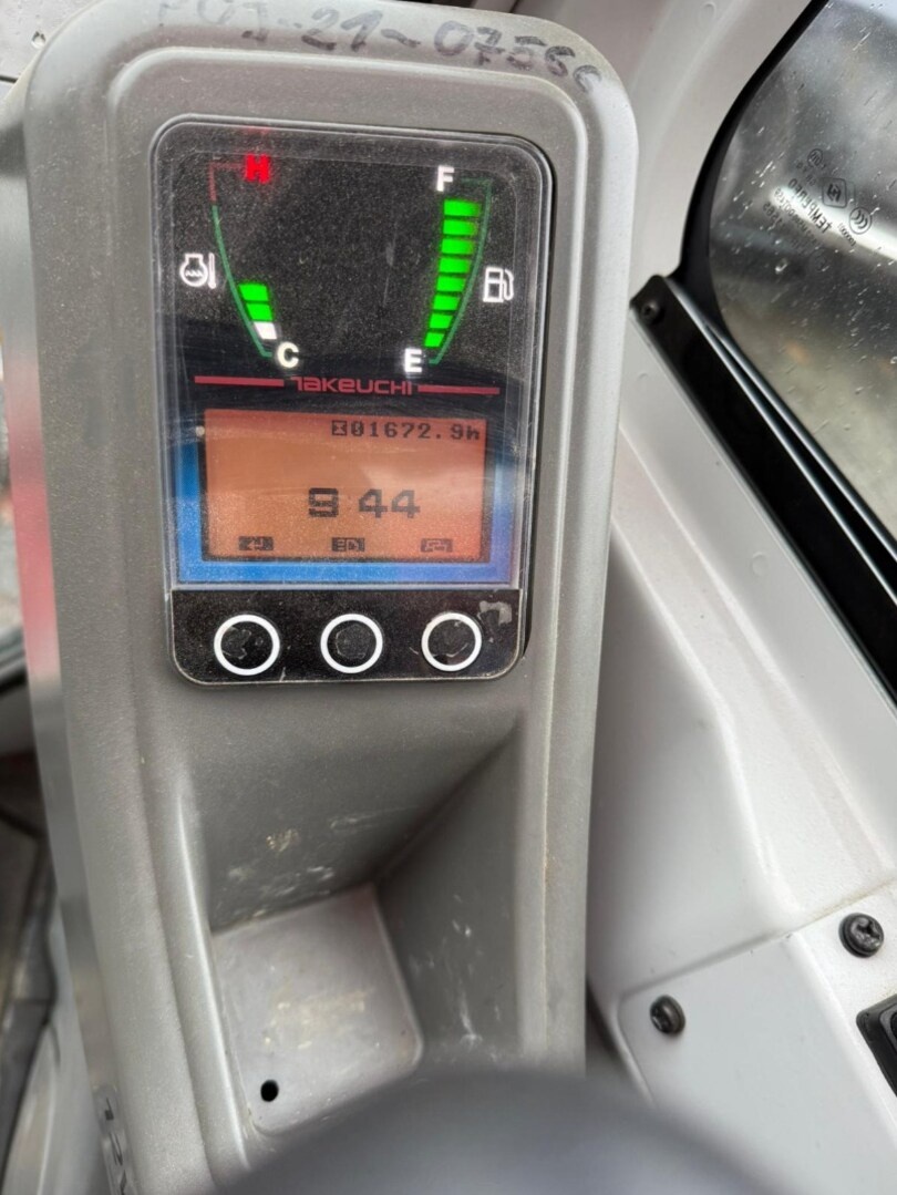 TAKEUCHI TB 216 - RV 2021 - servis VLW - powertilt - 11