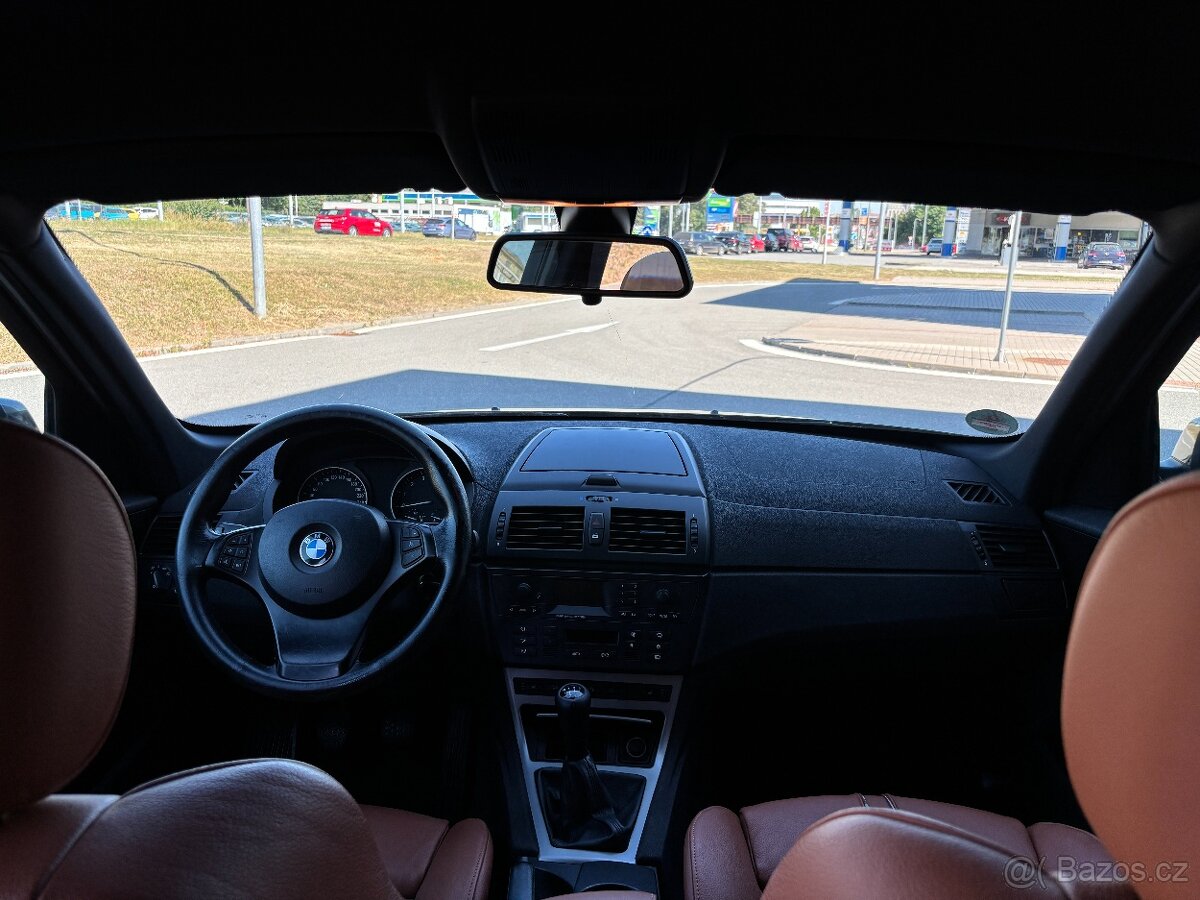 BMW X3 2.5i 141kW manuál - 11