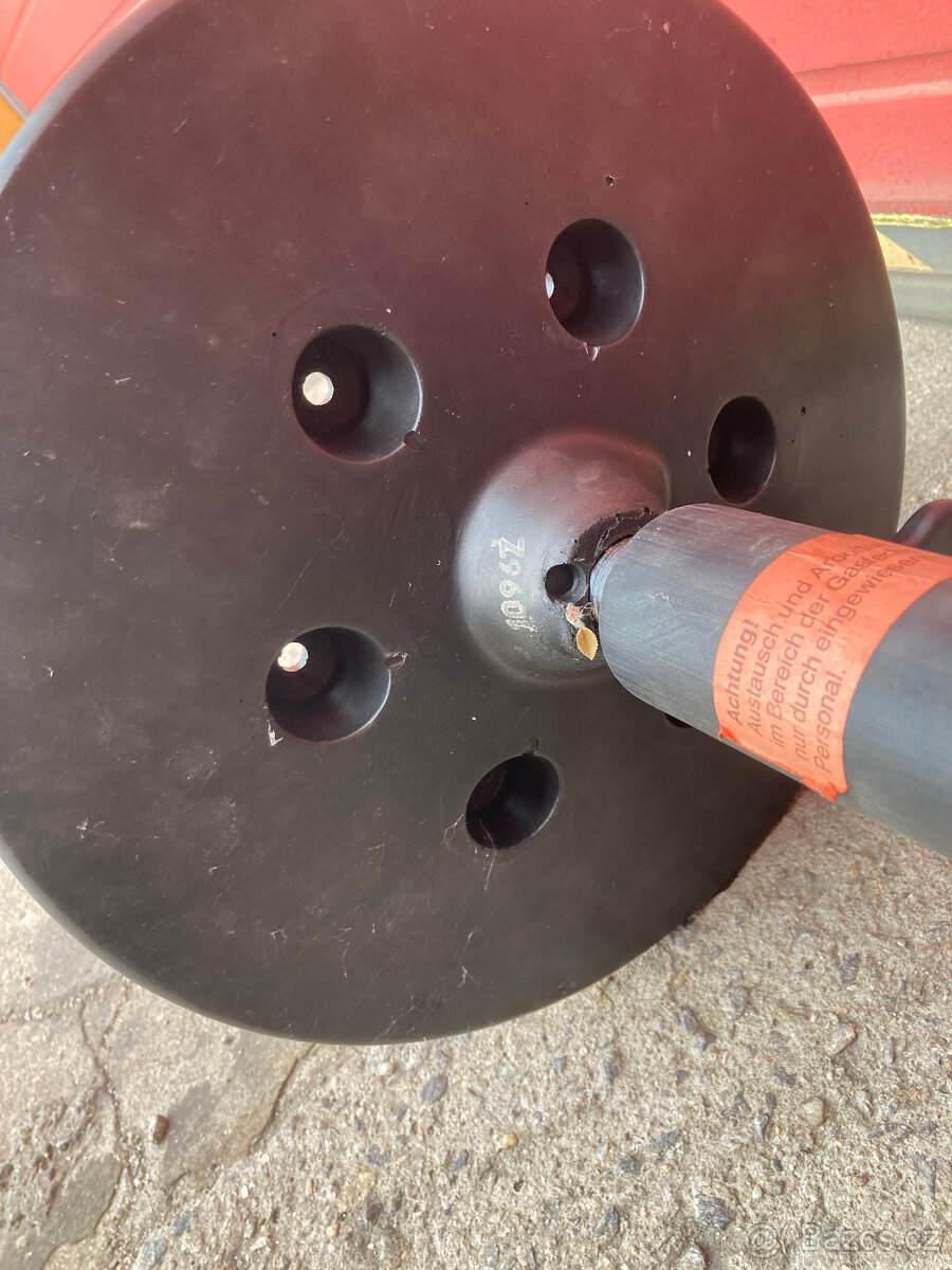 Židle, sedátko dílenské otočné 500 kč - 11