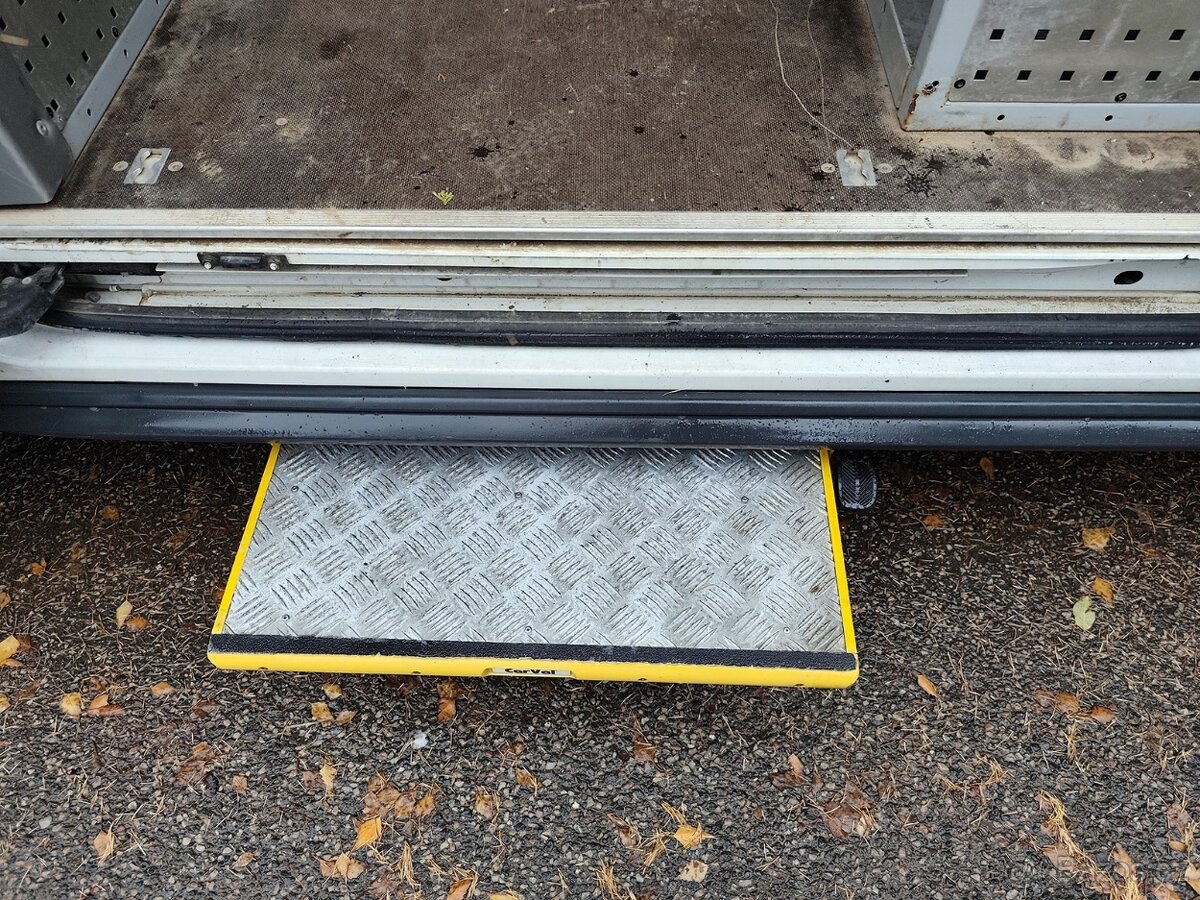 FORD TRANSIT Pojízdná dílna - servisní vůz - 11