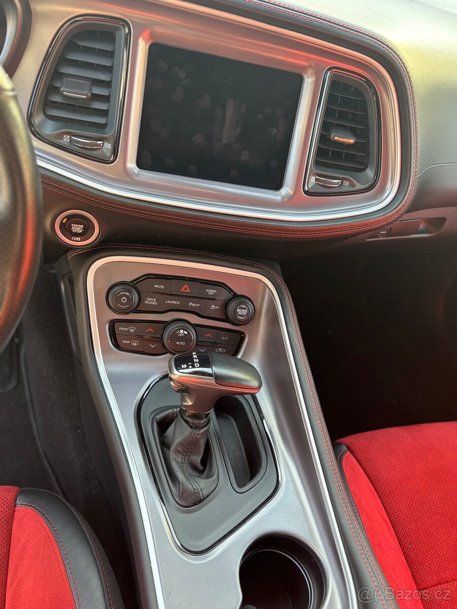 Prodám Dodge Challenger Srt widebody 6.4 v8 Originál Full - 11